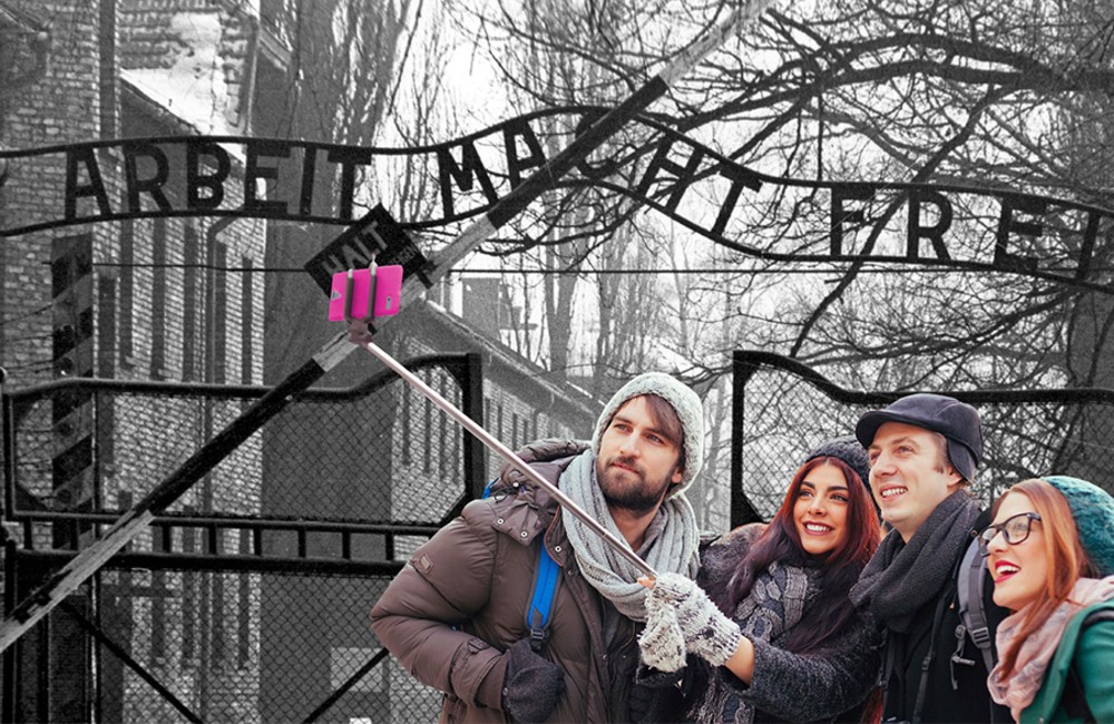 Dark Tourism - selfie ad Auschwitz