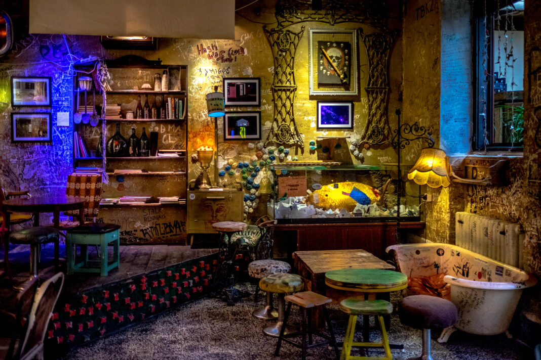 I Ruin Pub di Budapest: ecco come nascono i locali 