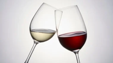 Vino rosso e vino bianco